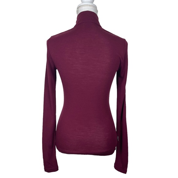 Icebreaker Bodyfit Basics 200 1/4 Zip Top Maroon Small - Picture 2 of 10